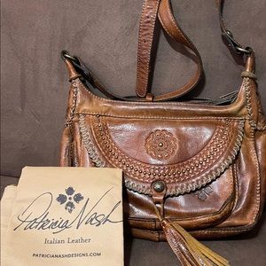 Beautiful Italian leather shoulder bag